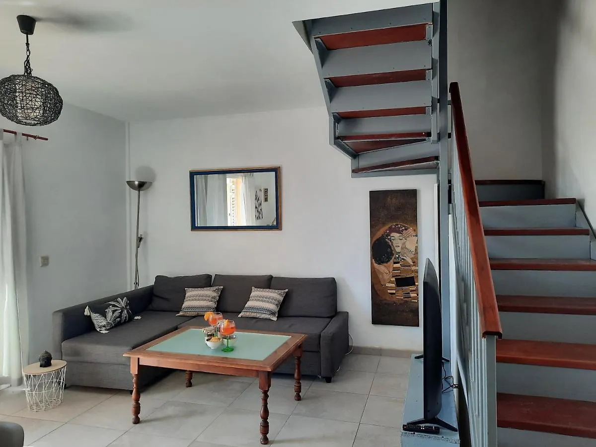 Sun & Surf Loft, Near Main Street And Beach, Wifi Fiber, Winter Garden With Sea View Corralejo Spain